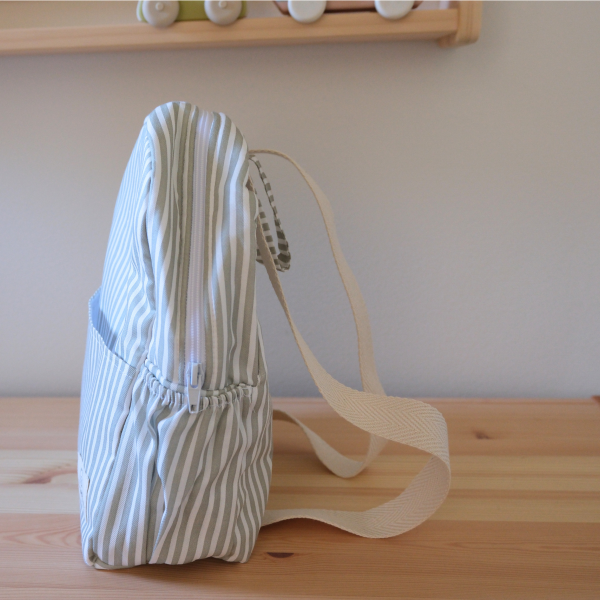 Mochila rayas verdes