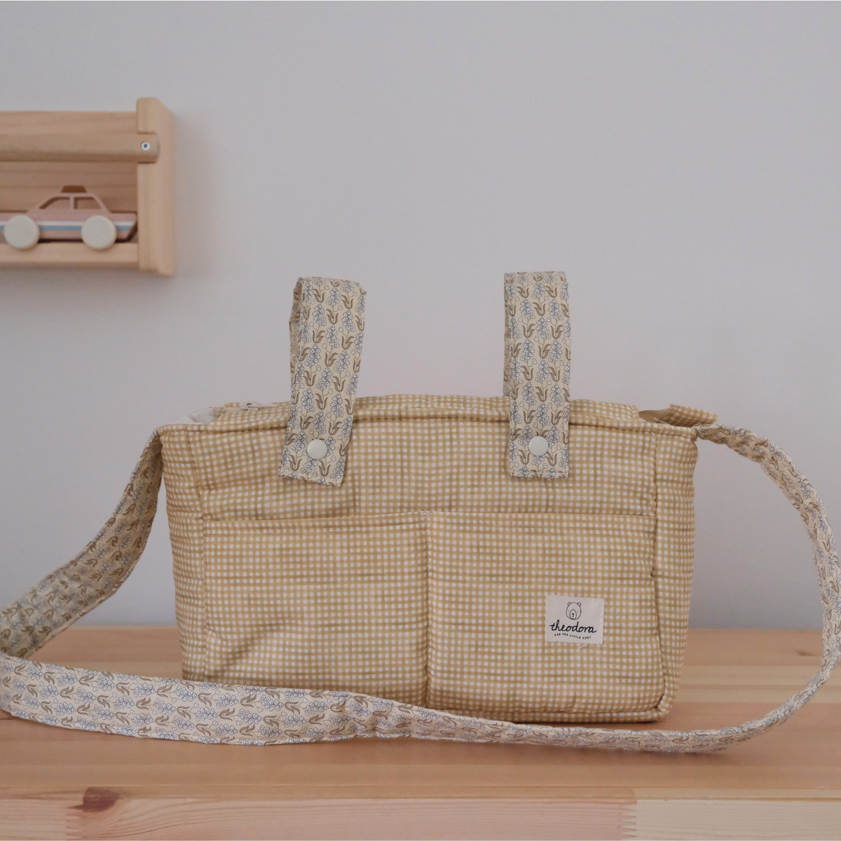 Bolsa para carro chica vichi amarillo