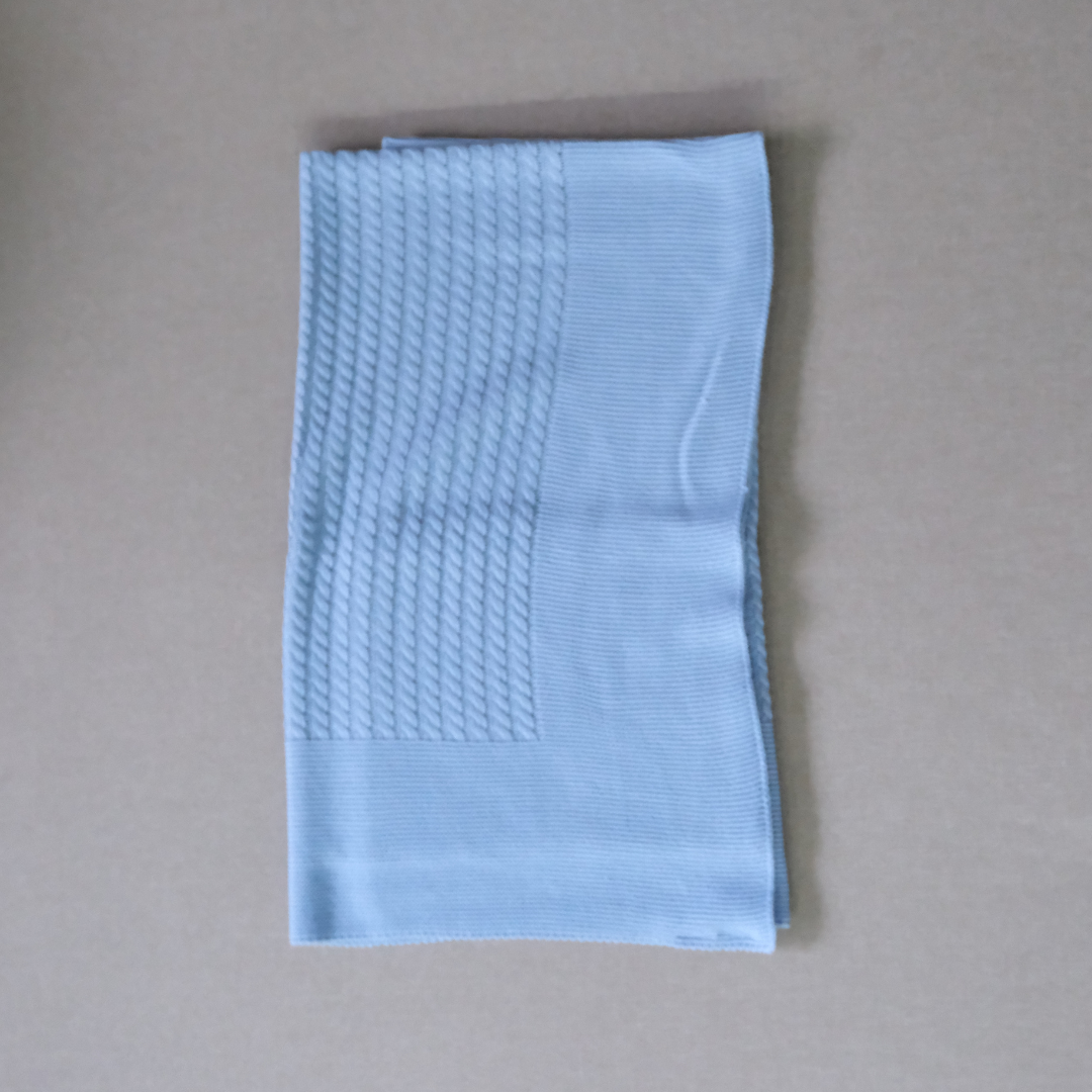 Manta Ignacio azul fuerte