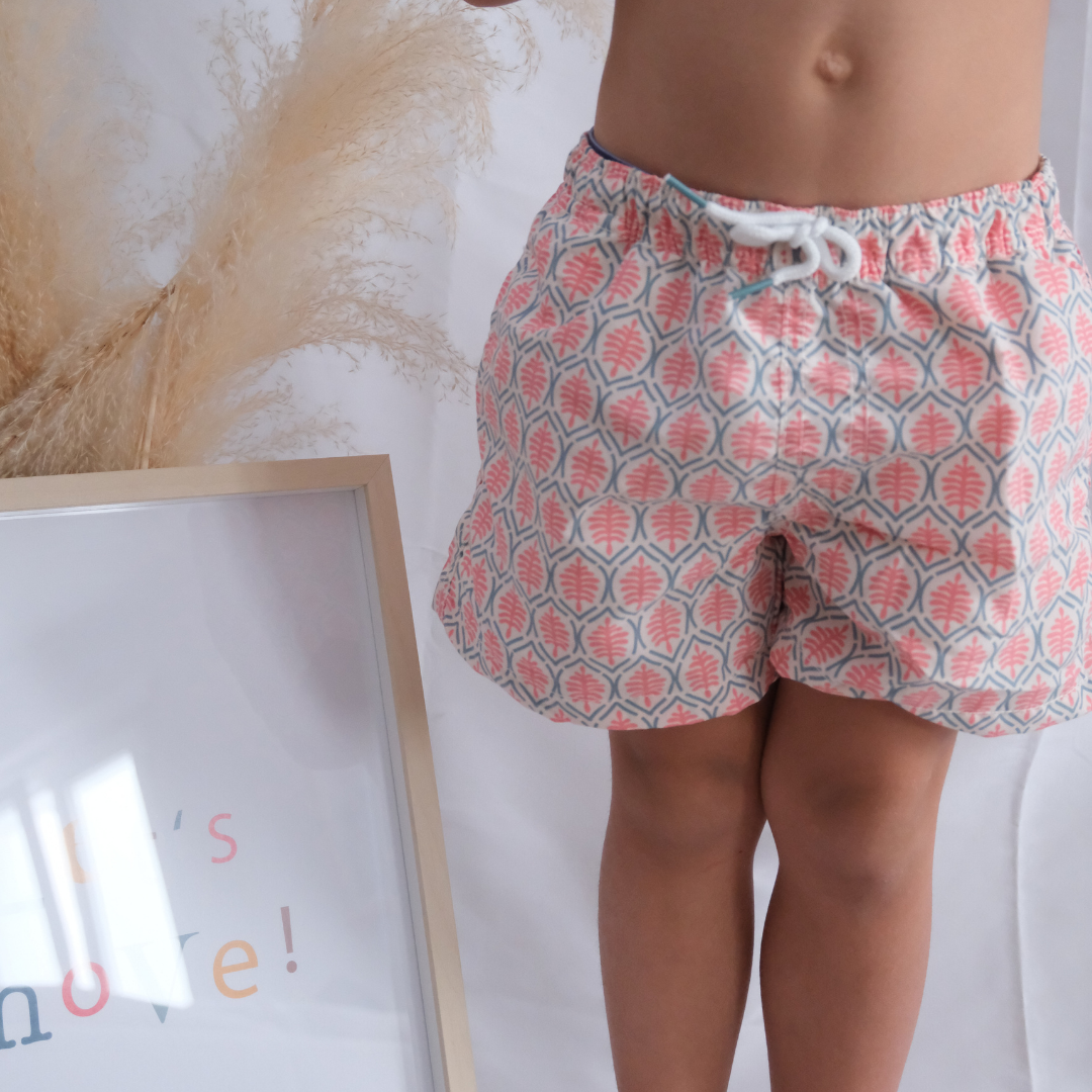 Traje de baño flor rosa