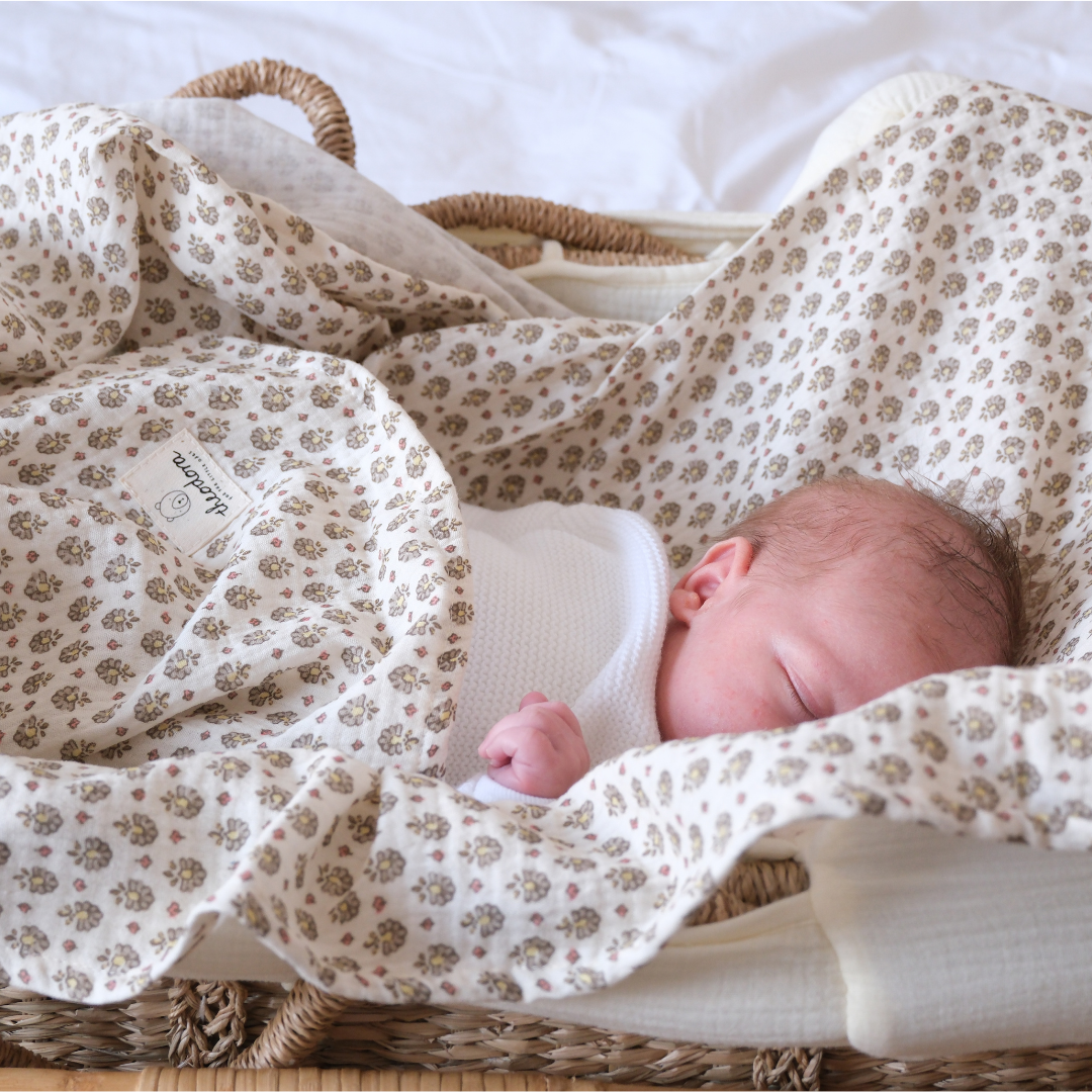 Muselina flores cafés (pack 2)