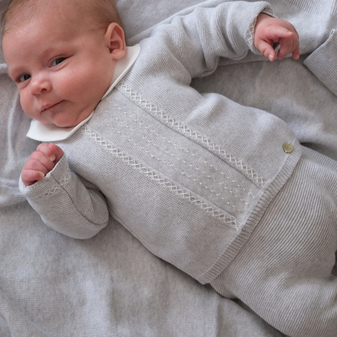 Conjunto punto Quebec gris