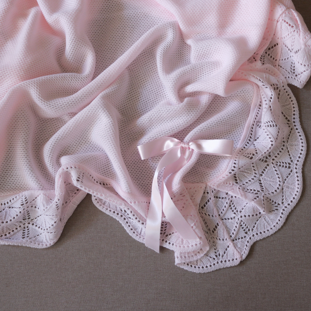 Toquilla Amaia rosa bebé