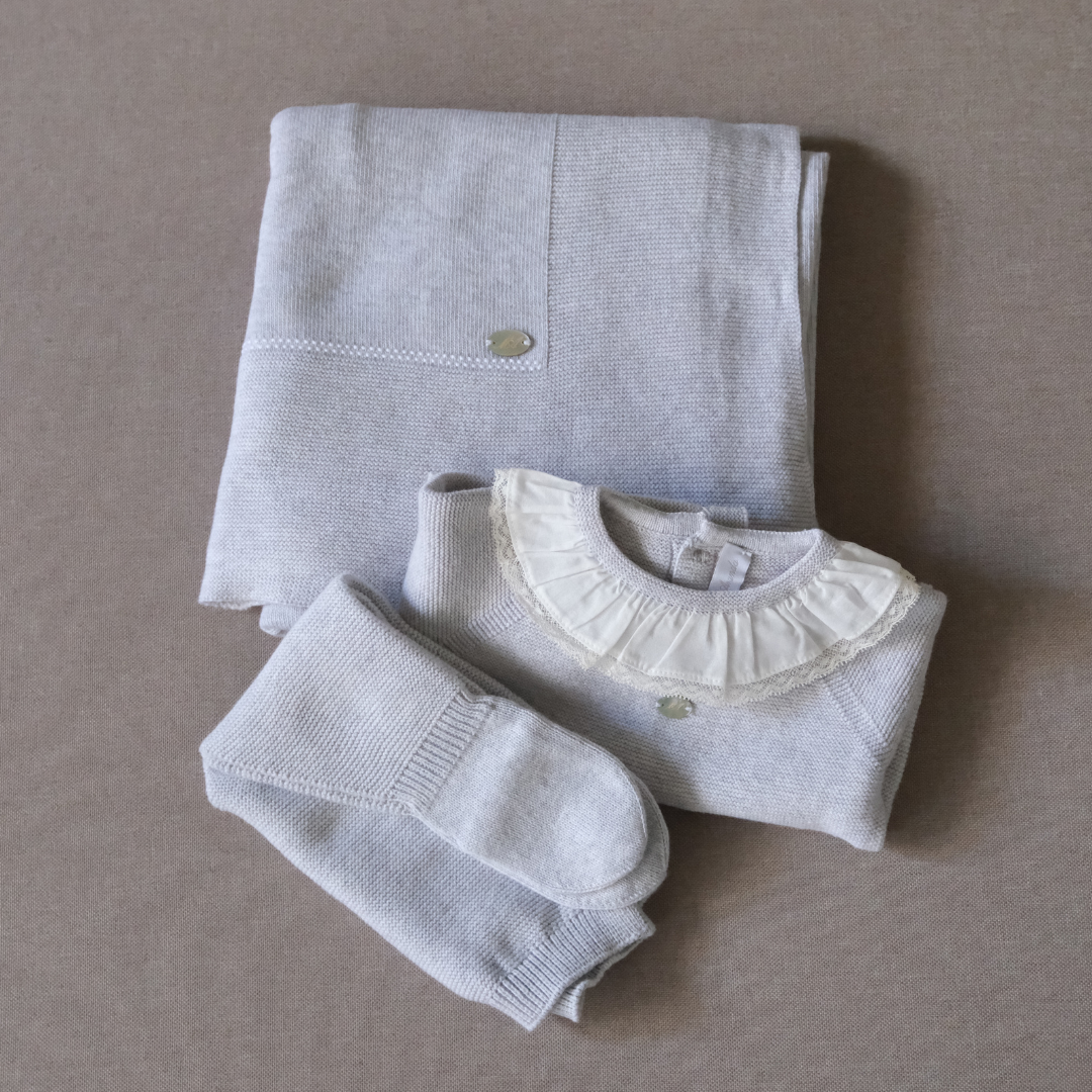 Pack regalo Winnipeg gris (conjunto + toquilla)