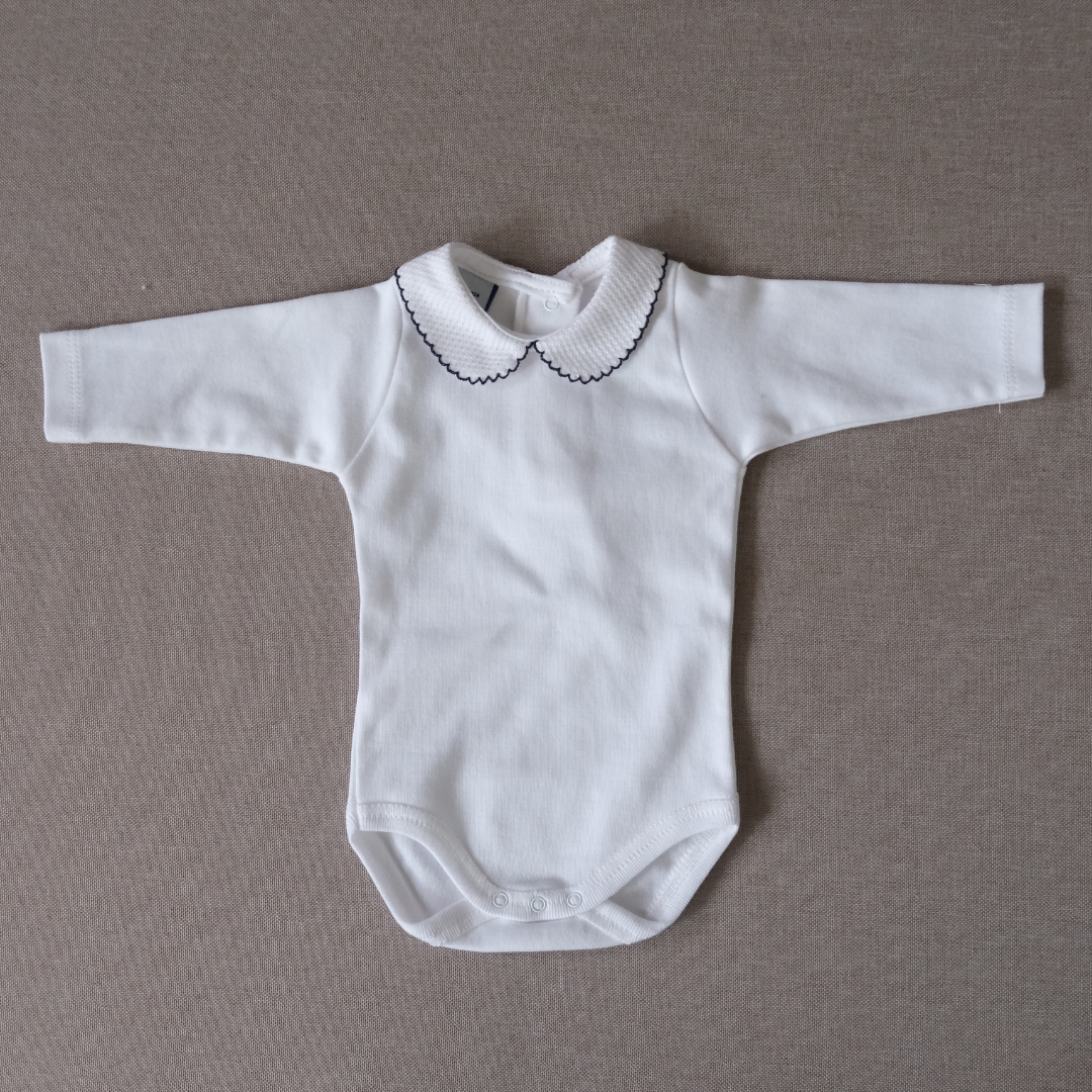 Cuello piqué azul marino ML