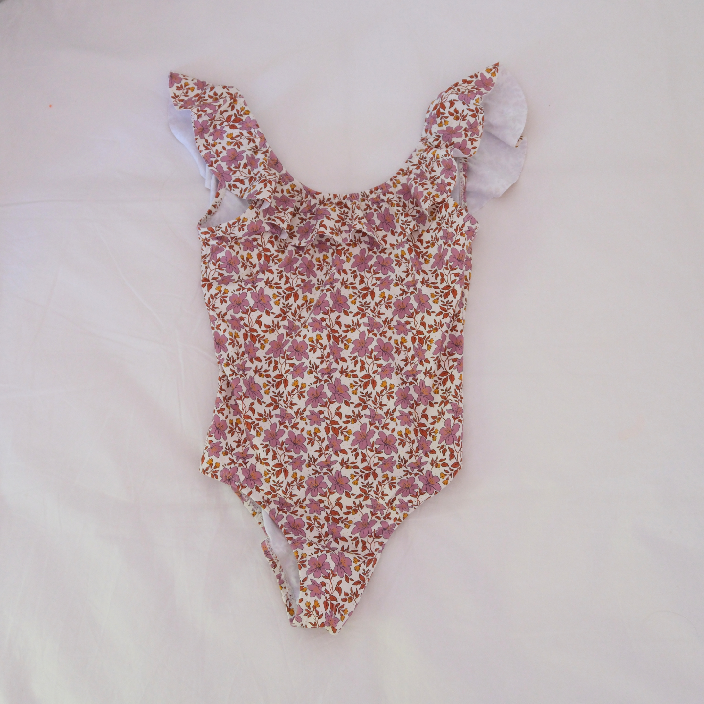 Traje de baño flores rojas y rosas