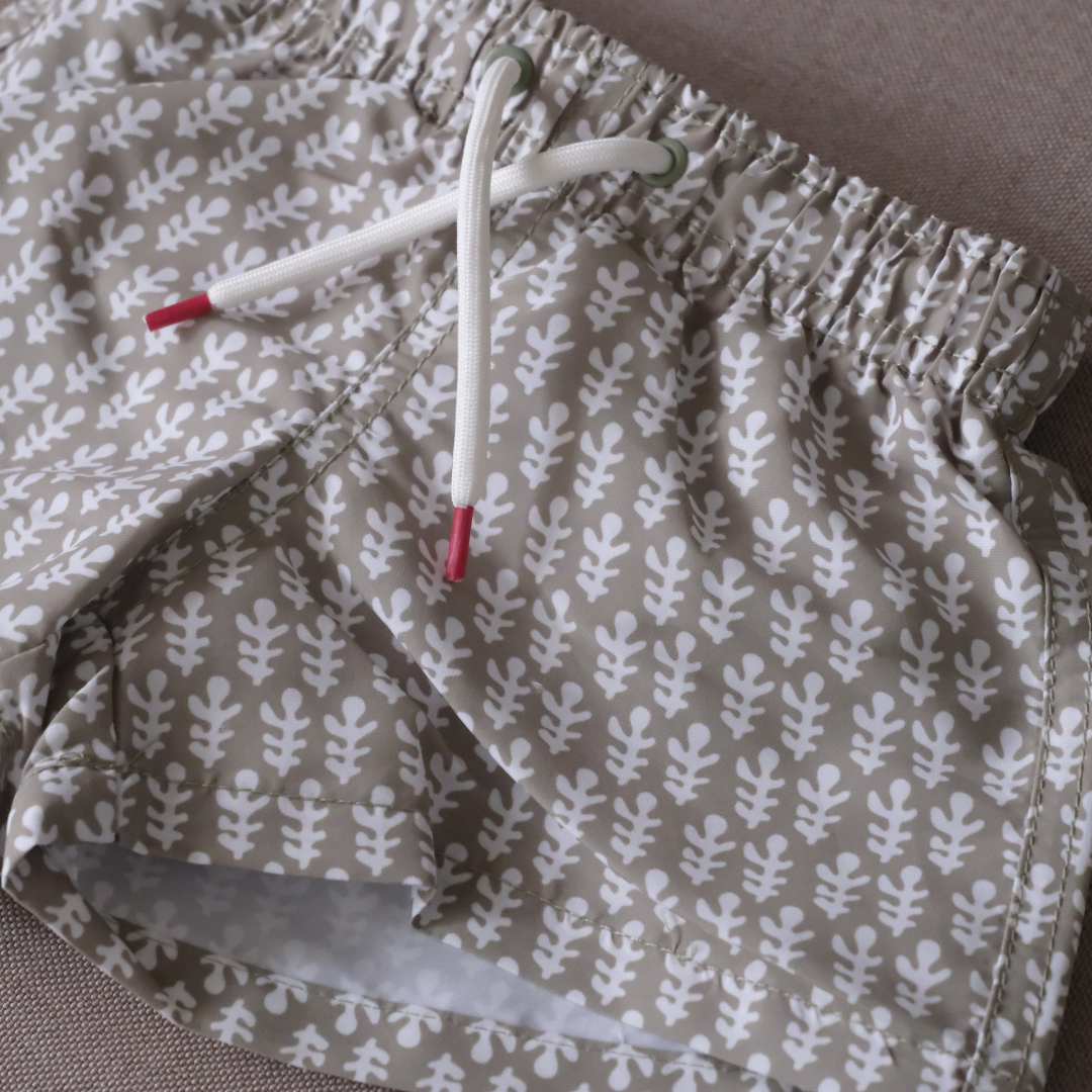 Traje de baño verde olivo