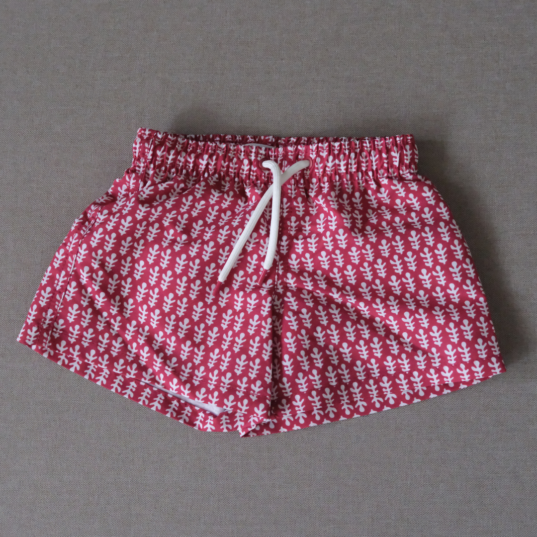 Traje de baño flores rojas