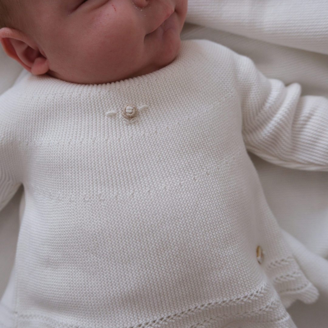 Pack regalo Montreal ivory (conjunto + toquilla)