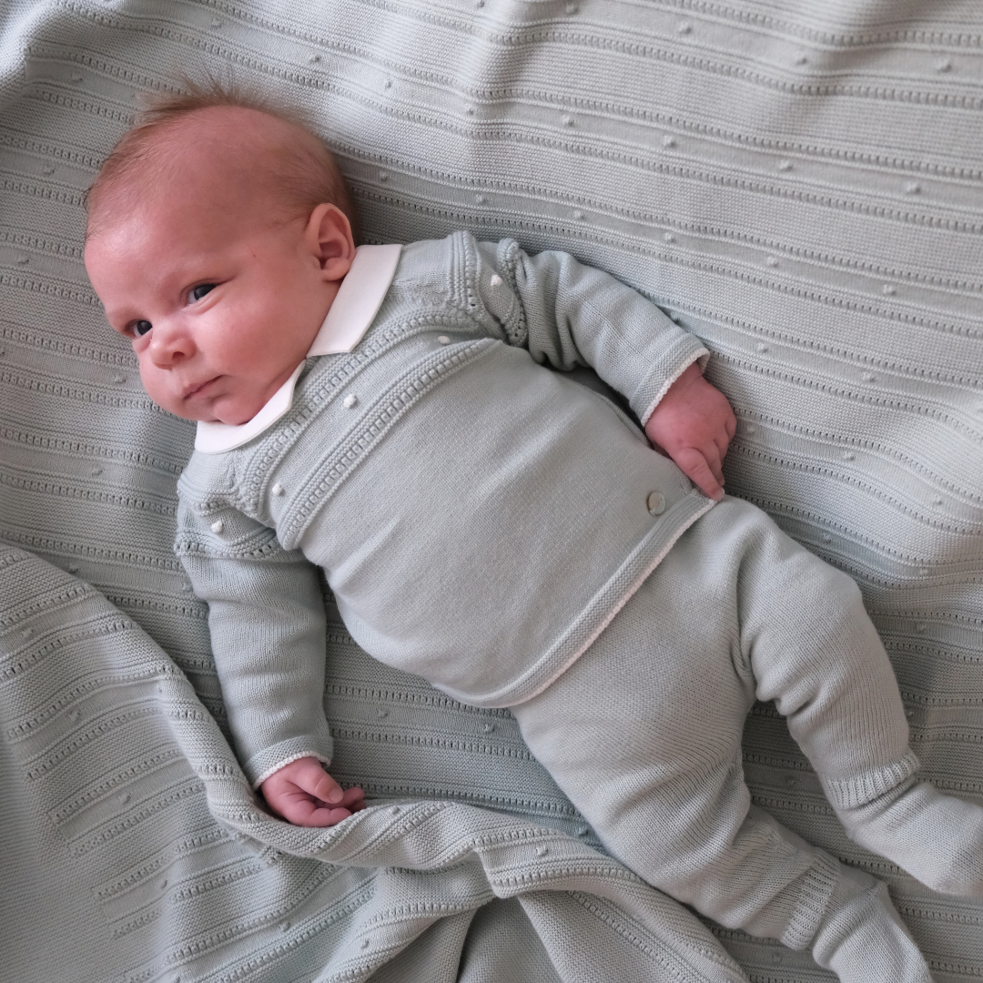 Pack regalo Niagara verde menta (conjunto + toquilla)