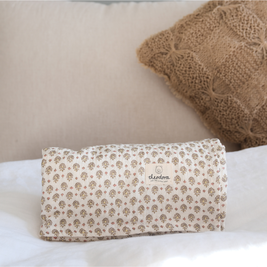 Muselina flores cafés (pack 2)