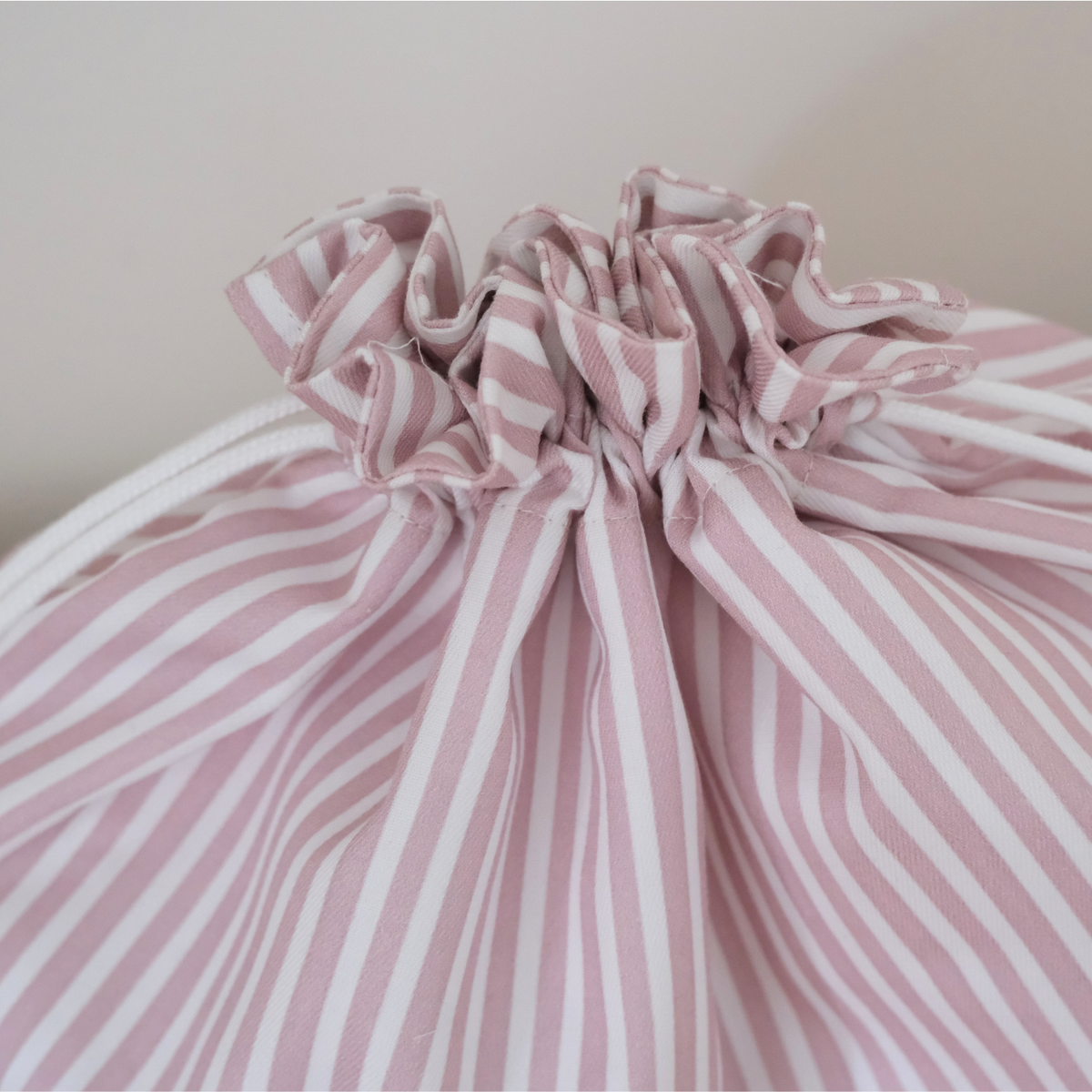 Bolsa impermeable grande rayas rosas