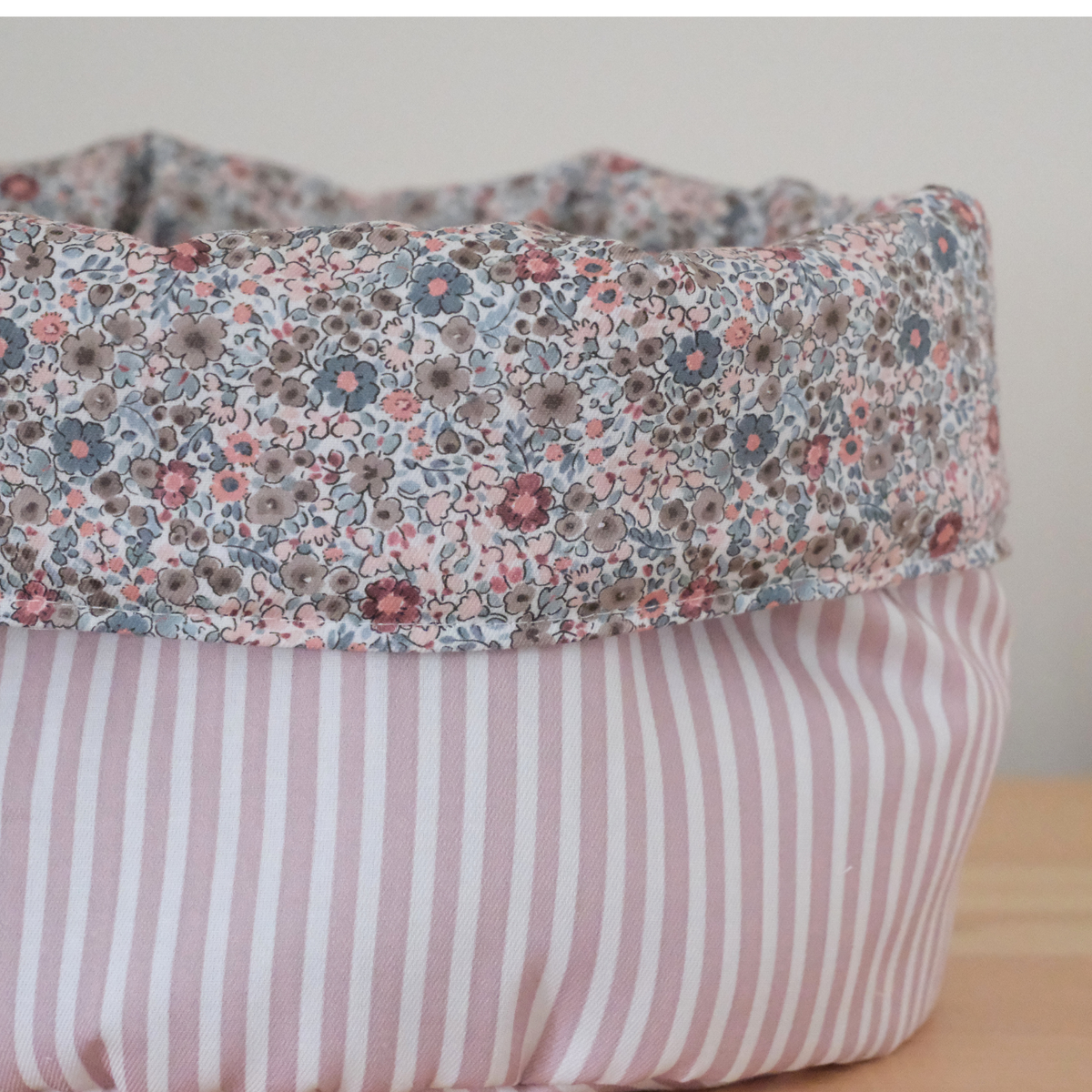 Cesta rayas rosas