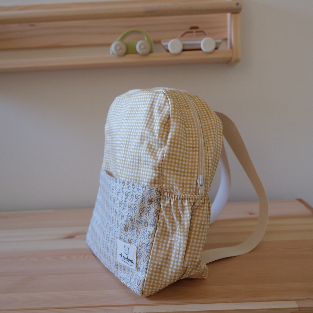 Mochila vichi amarillo