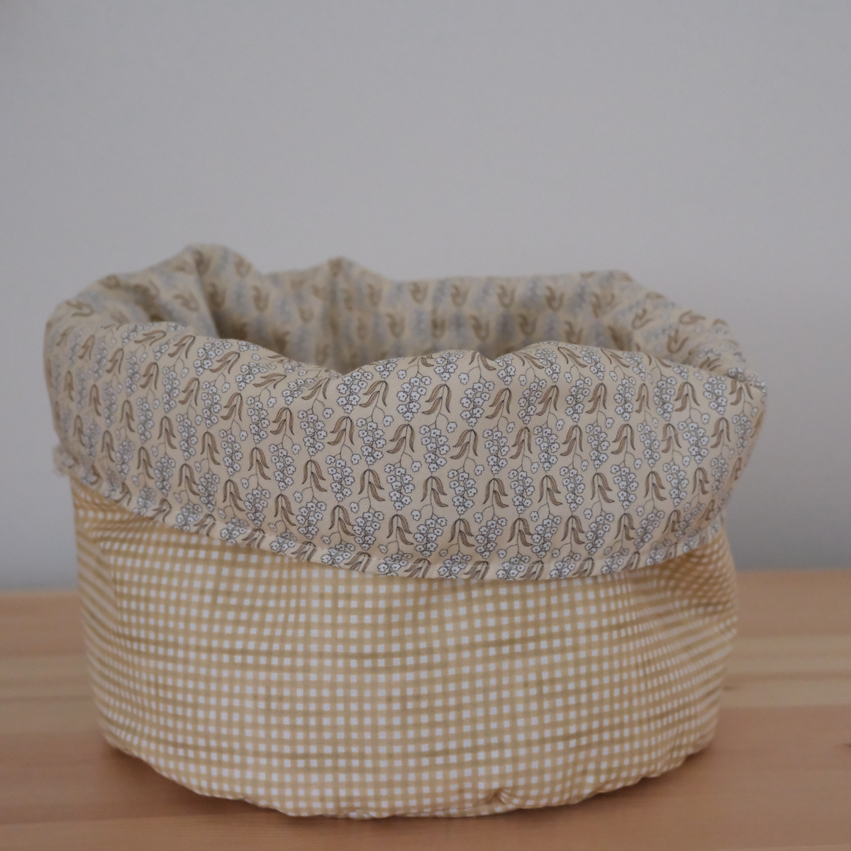 Cesta vichi amarillo