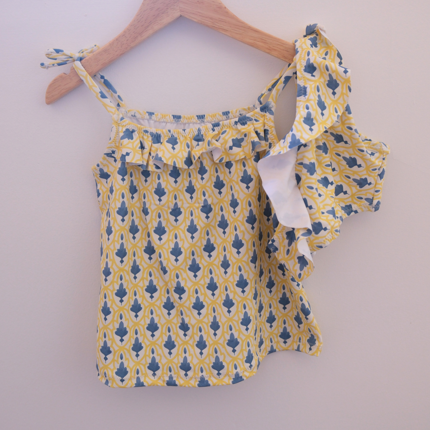 Traje de baño amarillo 2 piezas