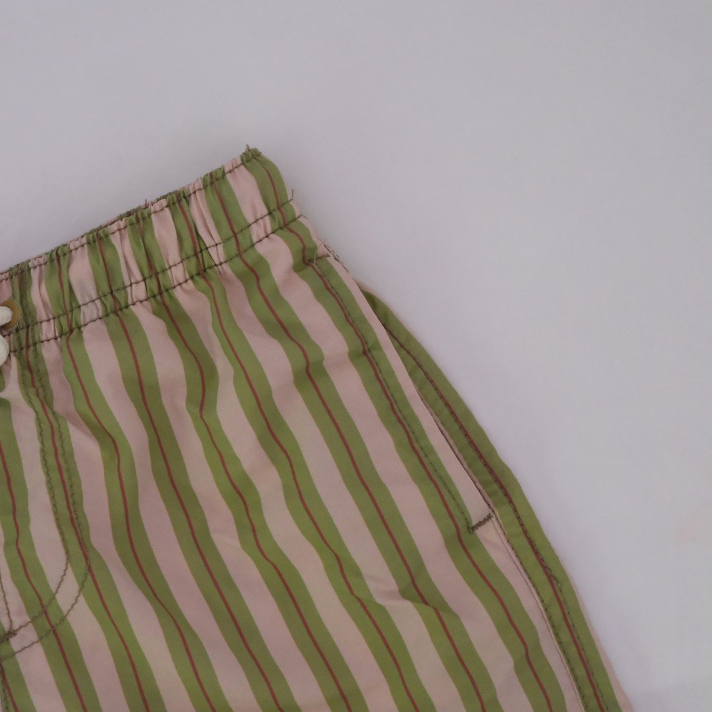 Traje de baño rayas verdes