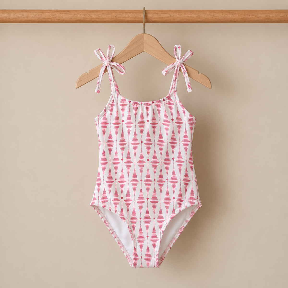 Traje de baño rombos rosas